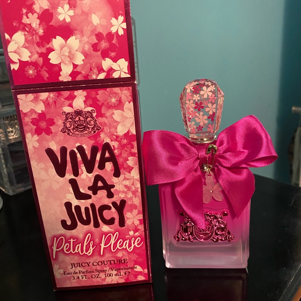 Juicy Couture Petals Please Fragrance